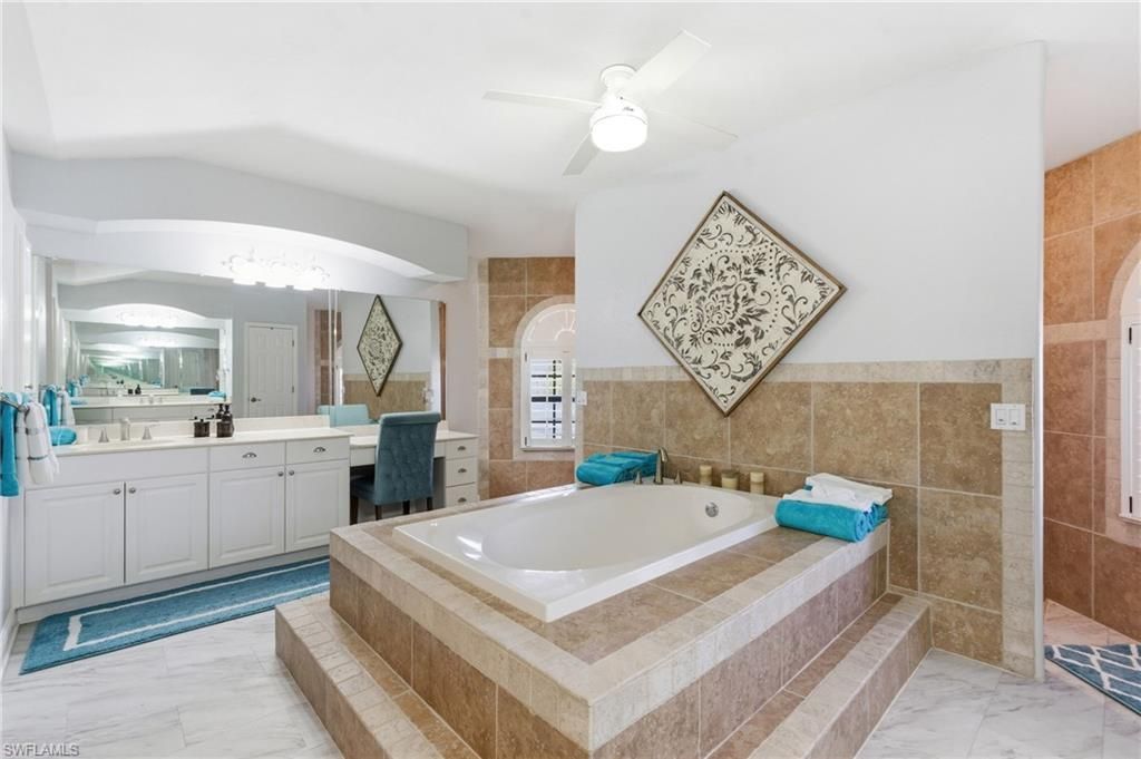 Image 30 of property listing at 4018 NW 12th ST, Cape Coral, FL 33993