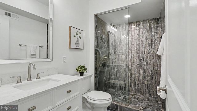 6603 BRAEBURN PKWY, Bethesda, MD 20817