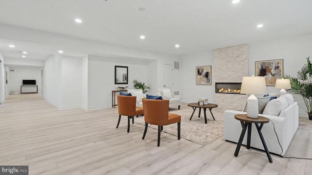 6603 BRAEBURN PKWY, Bethesda, MD 20817