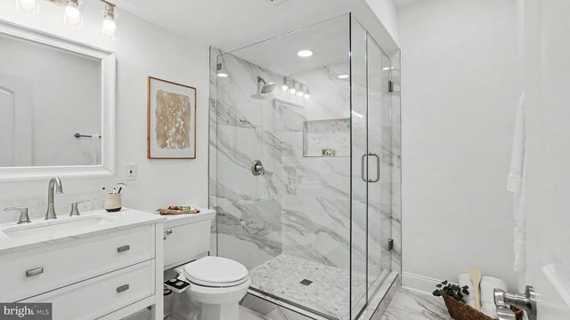 6603 BRAEBURN PKWY, Bethesda, MD 20817