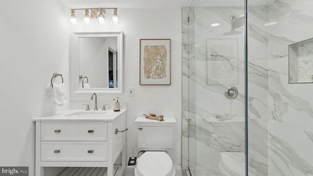6603 BRAEBURN PKWY, Bethesda, MD 20817