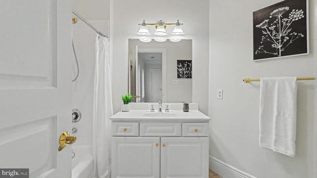 6603 BRAEBURN PKWY, Bethesda, MD 20817