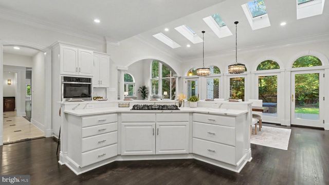 6603 BRAEBURN PKWY, Bethesda, MD 20817