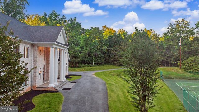 6603 BRAEBURN PKWY, Bethesda, MD 20817
