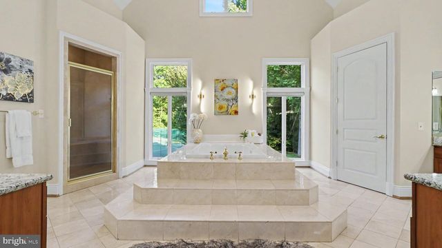 6603 BRAEBURN PKWY, Bethesda, MD 20817
