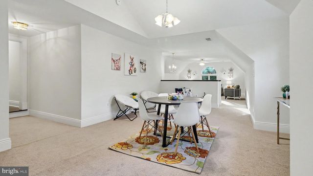 6603 BRAEBURN PKWY, Bethesda, MD 20817