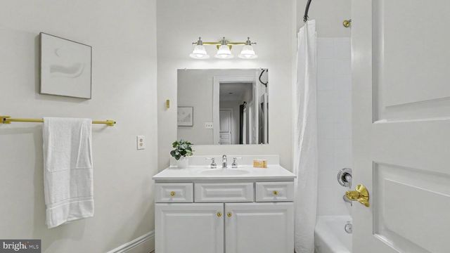 6603 BRAEBURN PKWY, Bethesda, MD 20817