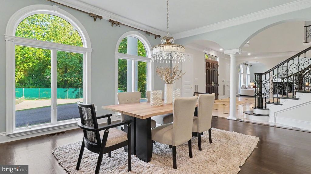 Image 11 of property listing at 6603 BRAEBURN PKWY, Bethesda, MD 20817