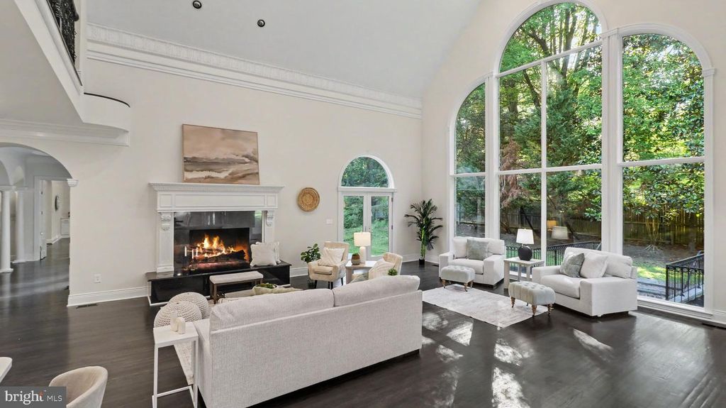 Image 19 of property listing at 6603 BRAEBURN PKWY, Bethesda, MD 20817