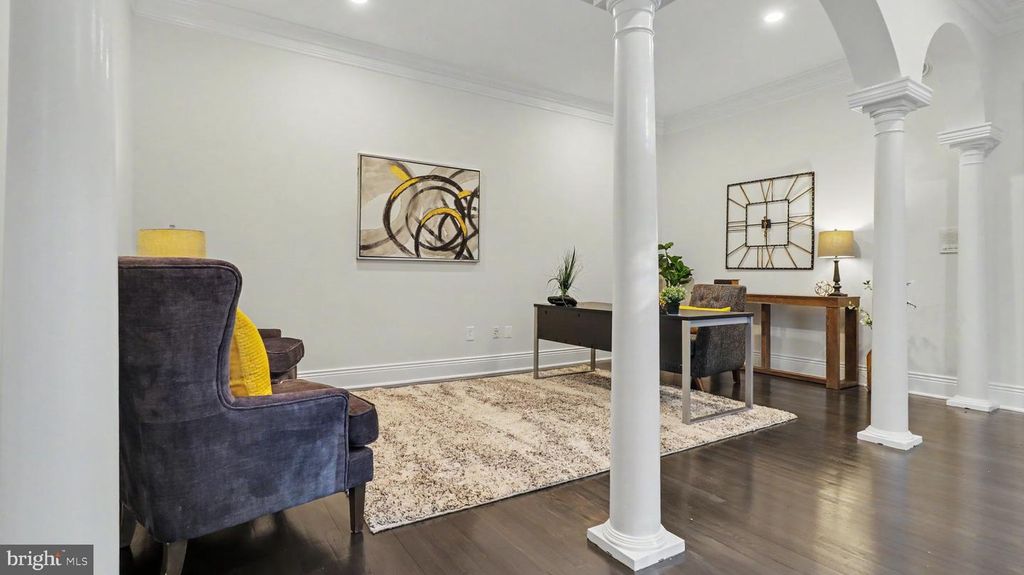 Image 40 of property listing at 6603 BRAEBURN PKWY, Bethesda, MD 20817