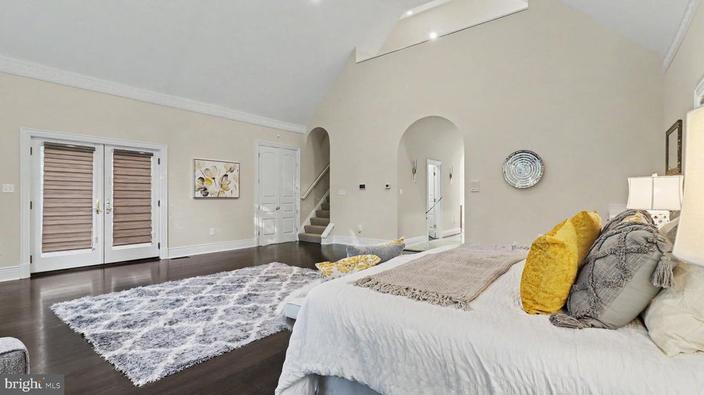 Image 48 of property listing at 6603 BRAEBURN PKWY, Bethesda, MD 20817
