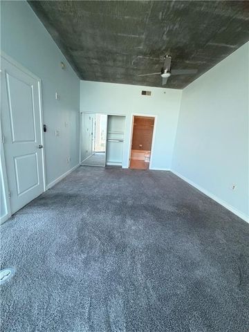 400 W Peachtree NW Street 2413, Atlanta, GA 30308