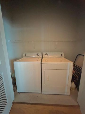 400 W Peachtree NW Street 2413, Atlanta, GA 30308