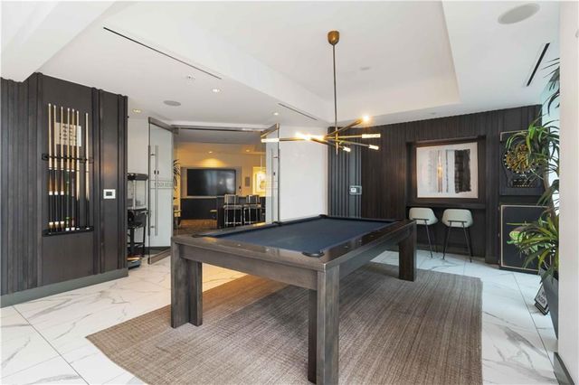 400 W Peachtree NW Street 2413, Atlanta, GA 30308