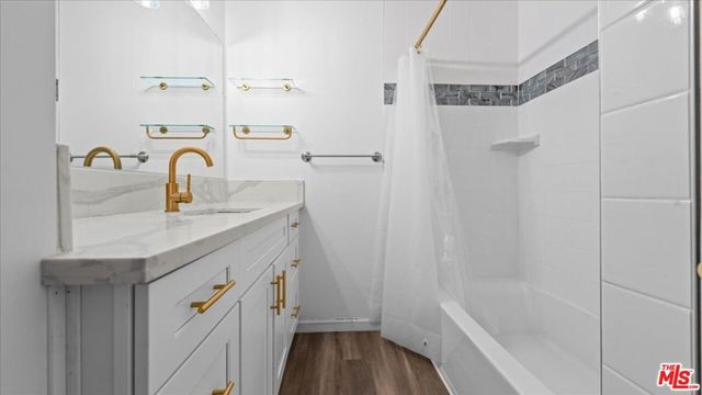 4648 Adenmoor Avenue, Lakewood, CA 90713