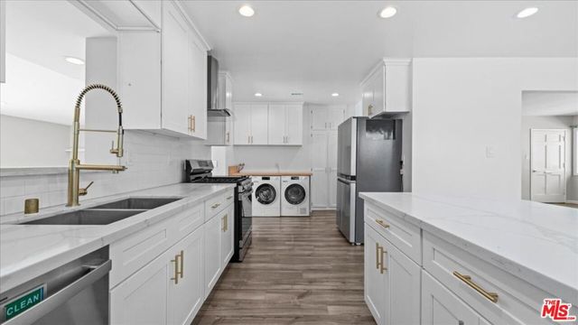 4648 Adenmoor Avenue, Lakewood, CA 90713