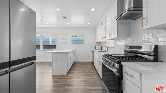 4648 Adenmoor Avenue, Lakewood, CA 90713