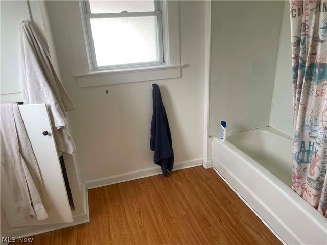 1118 W 8th Street, Lorain, OH 44052