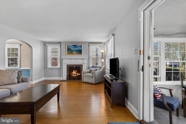 5040 SMITHFIELD RD, Drexel Hill, PA 19026