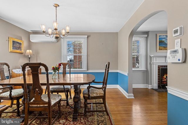 5040 SMITHFIELD RD, Drexel Hill, PA 19026