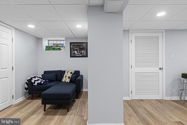 5040 SMITHFIELD RD, Drexel Hill, PA 19026