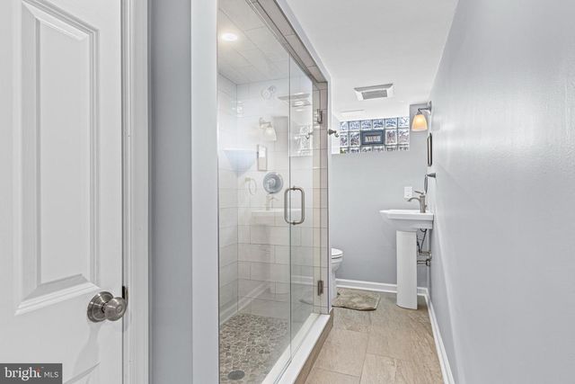 5040 SMITHFIELD RD, Drexel Hill, PA 19026