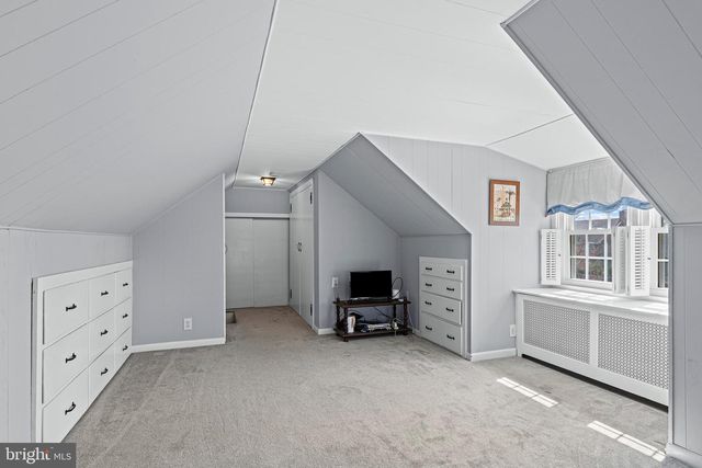 5040 SMITHFIELD RD, Drexel Hill, PA 19026