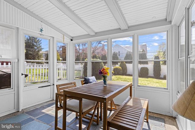 5040 SMITHFIELD RD, Drexel Hill, PA 19026