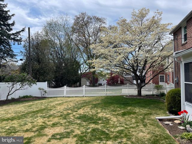 5040 SMITHFIELD RD, Drexel Hill, PA 19026