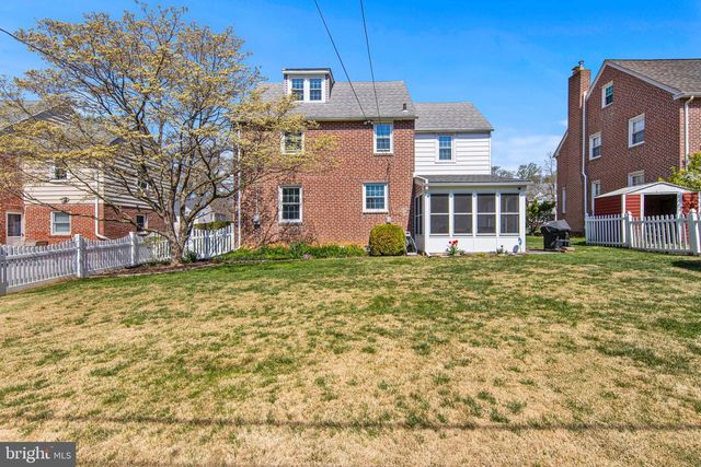 5040 SMITHFIELD RD, Drexel Hill, PA 19026