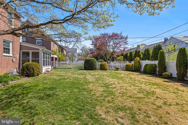 5040 SMITHFIELD RD, Drexel Hill, PA 19026