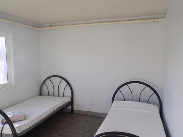 4201 West St, Oakland, CA 94608