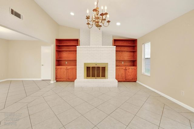 517 W Tuolumne Rd, Turlock, CA 95382