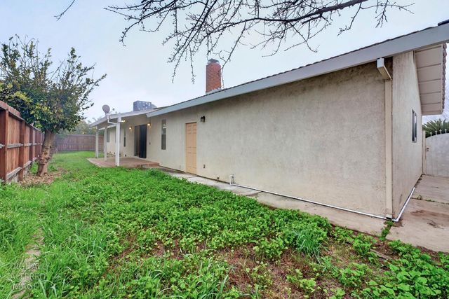 517 W Tuolumne Rd, Turlock, CA 95382