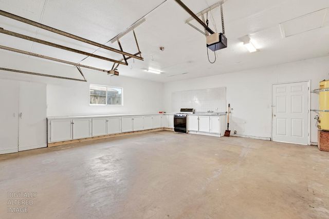 517 W Tuolumne Rd, Turlock, CA 95382