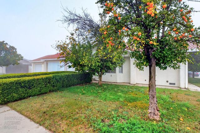 517 W Tuolumne Rd, Turlock, CA 95382