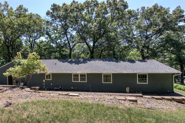 3622 Golf Road, Eau Claire, WI 54701