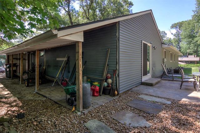 3622 Golf Road, Eau Claire, WI 54701