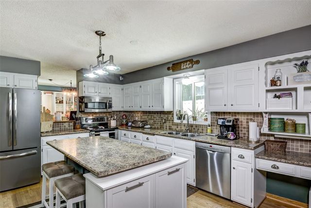 3622 Golf Road, Eau Claire, WI 54701