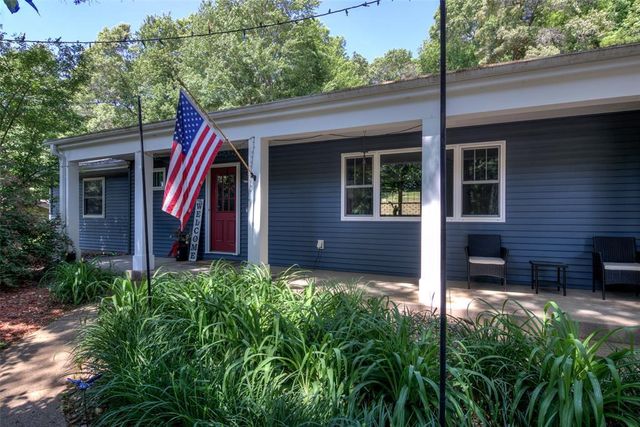3622 Golf Road, Eau Claire, WI 54701