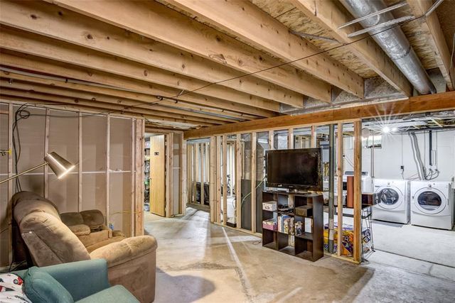3622 Golf Road, Eau Claire, WI 54701