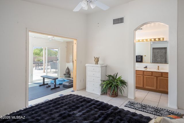 138 E Elixir Place, Oro Valley, AZ 85755