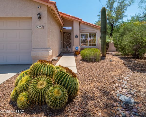 138 E Elixir Place, Oro Valley, AZ 85755