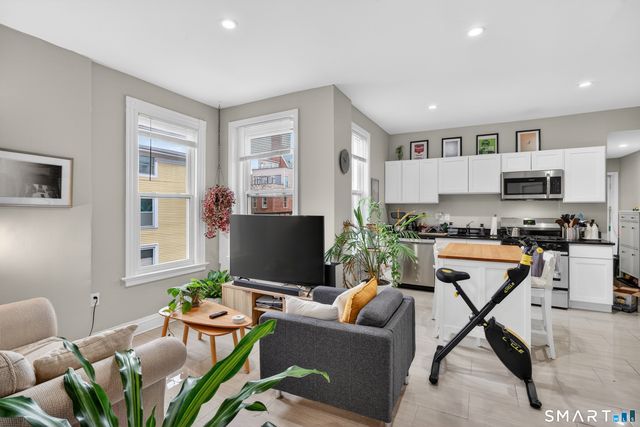 334 Saint John Street, New Haven, CT 06511