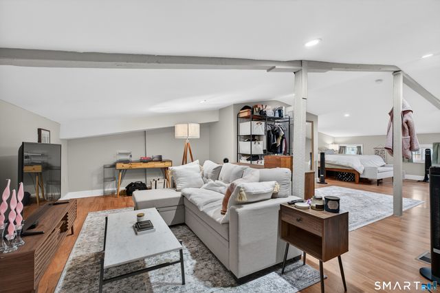 334 Saint John Street, New Haven, CT 06511