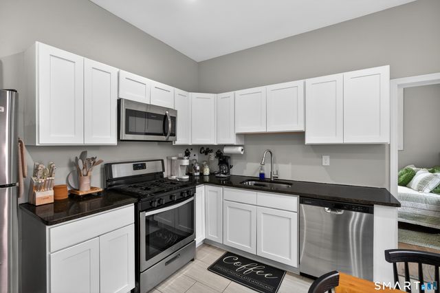 334 Saint John Street, New Haven, CT 06511