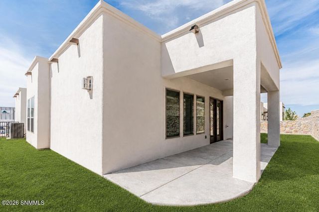 2869 East Springs Road, Las Cruces, NM 88011