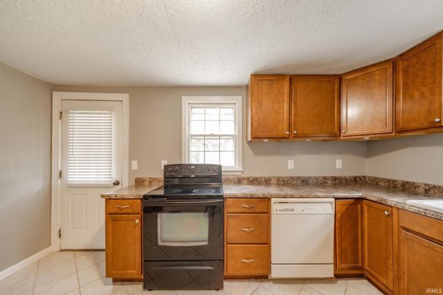 1614 S Luick Avenue, Muncie, IN 47302
