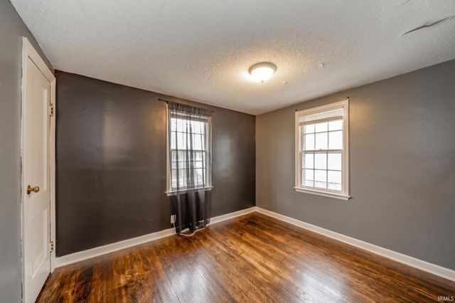 1614 S Luick Avenue, Muncie, IN 47302