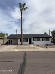 450 E GARFIELD Street, Tempe, AZ 85288